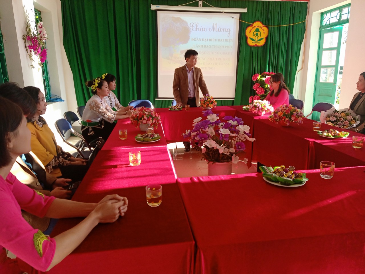 TRƯỜNG MẦM NON VÕ NGUYÊN GIÁP KỶ NIỆM 38 NĂM NGÀY NHÀ GIÁO VIỆT NAM  