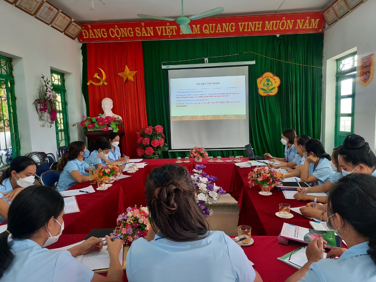 BỒI DƯỠNG CHUYÊN MÔN NĂM HỌC 2021- 2022