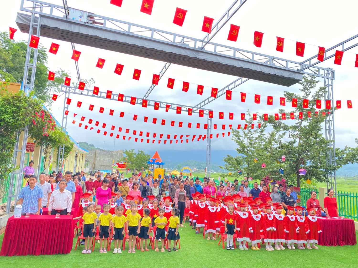 TRƯỜNG MẦM NON VÕ NGUYÊN GIÁP XÃ MƯỜNG PHĂNG TỔ CHỨC TỔNG KẾT NĂM HỌC 2024 - 2025