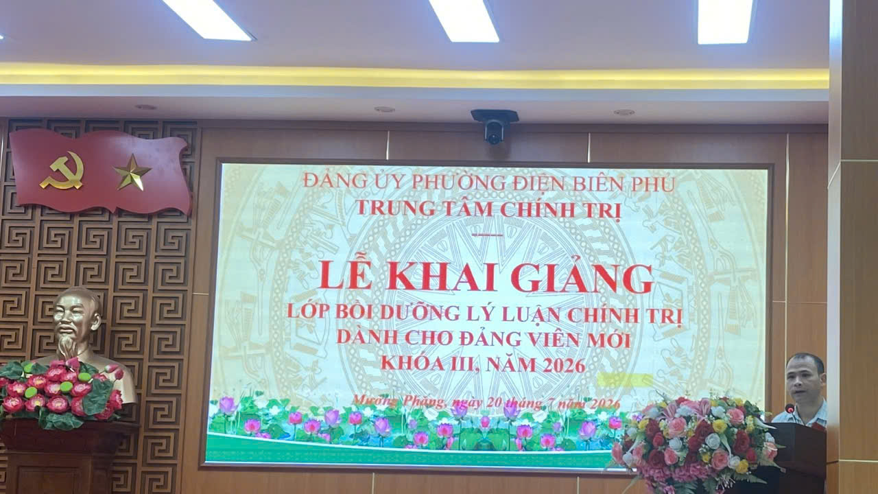 Chúc mừng 08 Đảng viên mới của nhà trường hoàn thành lớp bồi dưỡng lý luận chính trị